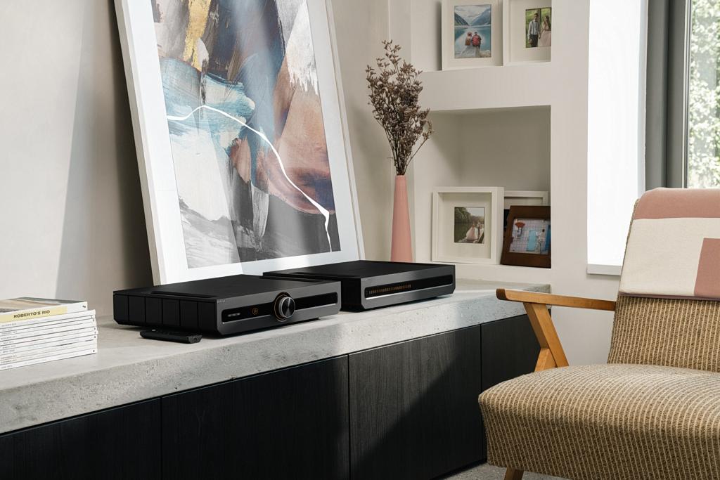 Przedwzmacniacz sieciowy i końcówka mocy z wysokiej półki - Roksan Caspian 4G Streaming Pre-Amplifier i Power Amplifier