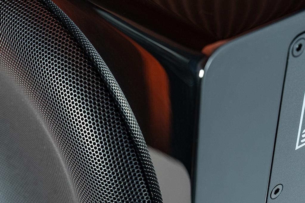 Mały subwoofer z dużymi ambicjami - SVS 3000 Micro R|Evolution