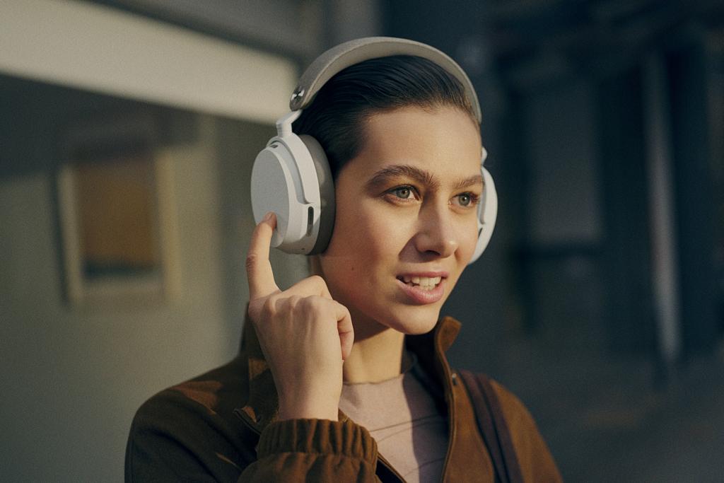 Więcej ciszy, więcej funkcji i wymienna bateria - Sennheiser Momentum 5 Wireless