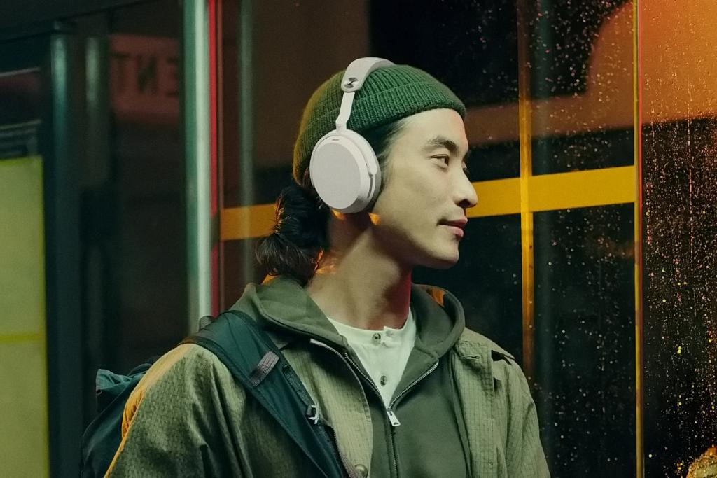 Więcej ciszy, więcej funkcji i wymienna bateria - Sennheiser Momentum 5 Wireless