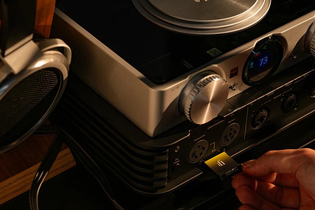 Od dokanałówek aż po elektrostaty - iFi Audio iCAN Phantom 1.5