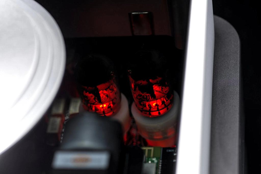 Od dokanałówek aż po elektrostaty - iFi Audio iCAN Phantom 1.5
