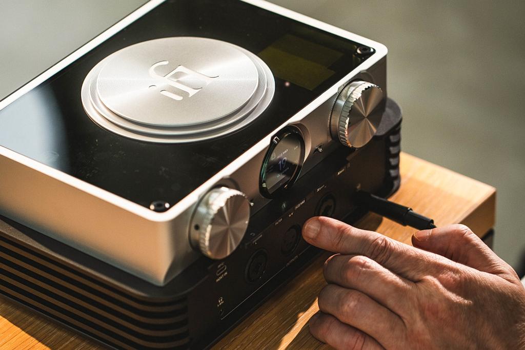 Flagowy przetwornik, streamer i wzmacniacz słuchawkowy w jednym - iFi Audio iDSD Phantom