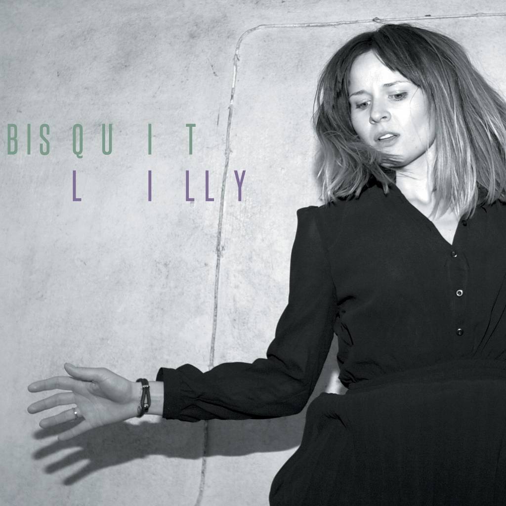 Bisquit - Lilly