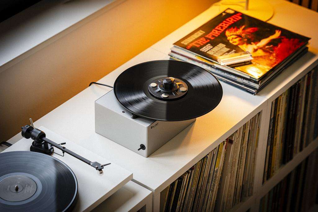 Kompaktowa myjka z odsysaniem próżniowym - Pro-Ject VC-E Mini