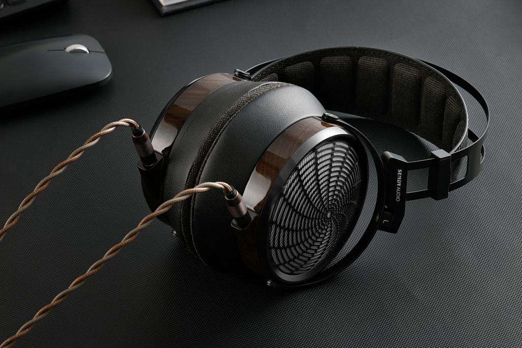 Eleganckie "planary" za rozsądne pieniądze - Sendy Audio Apollo Pro